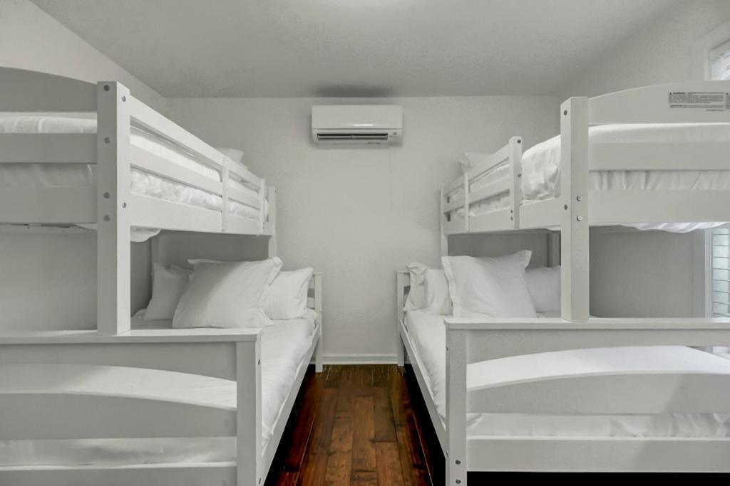 Holiday home Sandcrab Court 18 By Wild Dunes, With Amenities