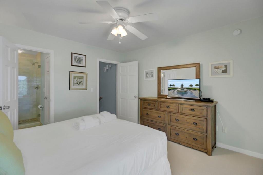 Racquet Club 7 By Wild Dunes, In Core Holiday home *