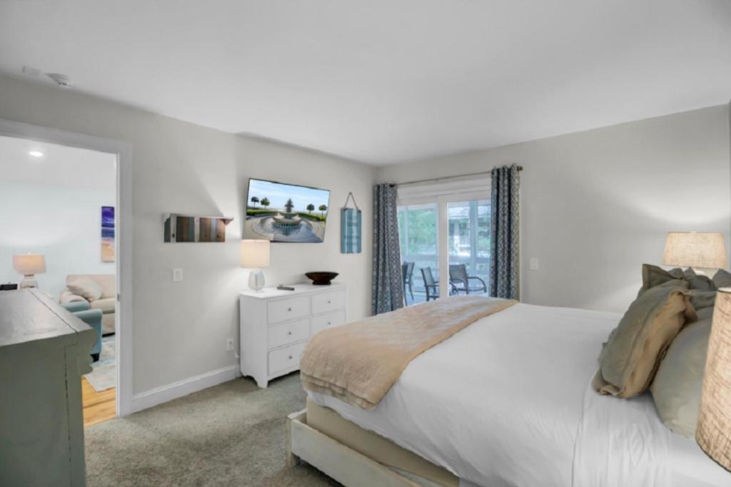Twin Oaks 48 By Wild Dunes *