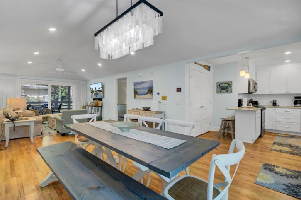 Twin Oaks 48 By Wild Dunes Holiday home