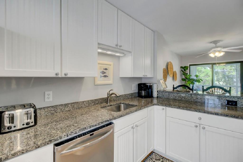 Racquet Club 2 By Wild Dunes, In Core Isle of Palms