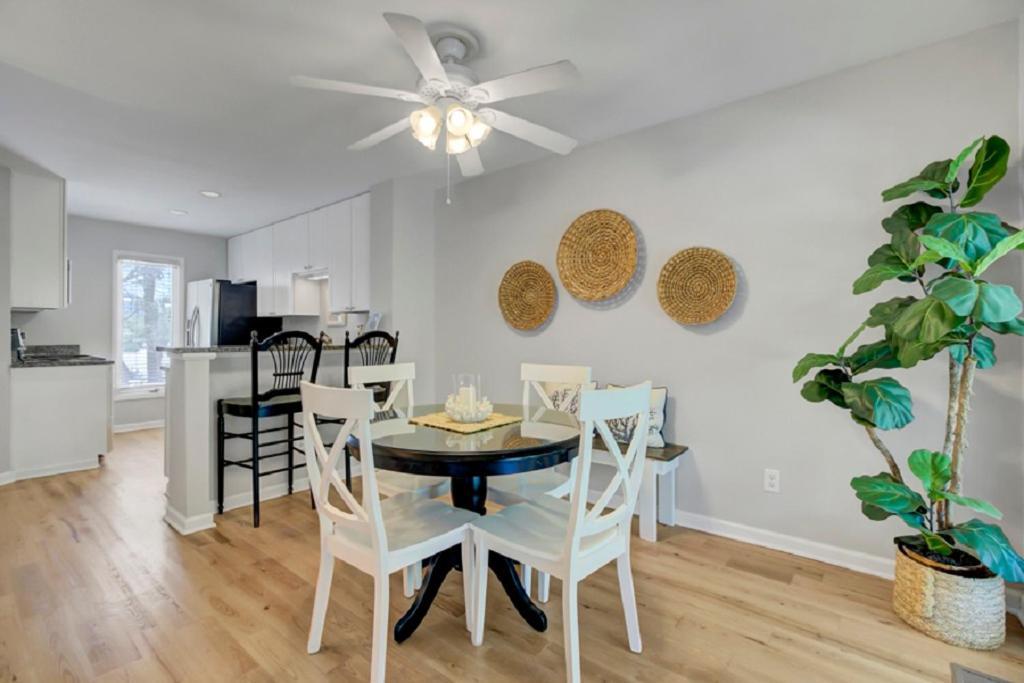 Racquet Club 2 By Wild Dunes, In Core
