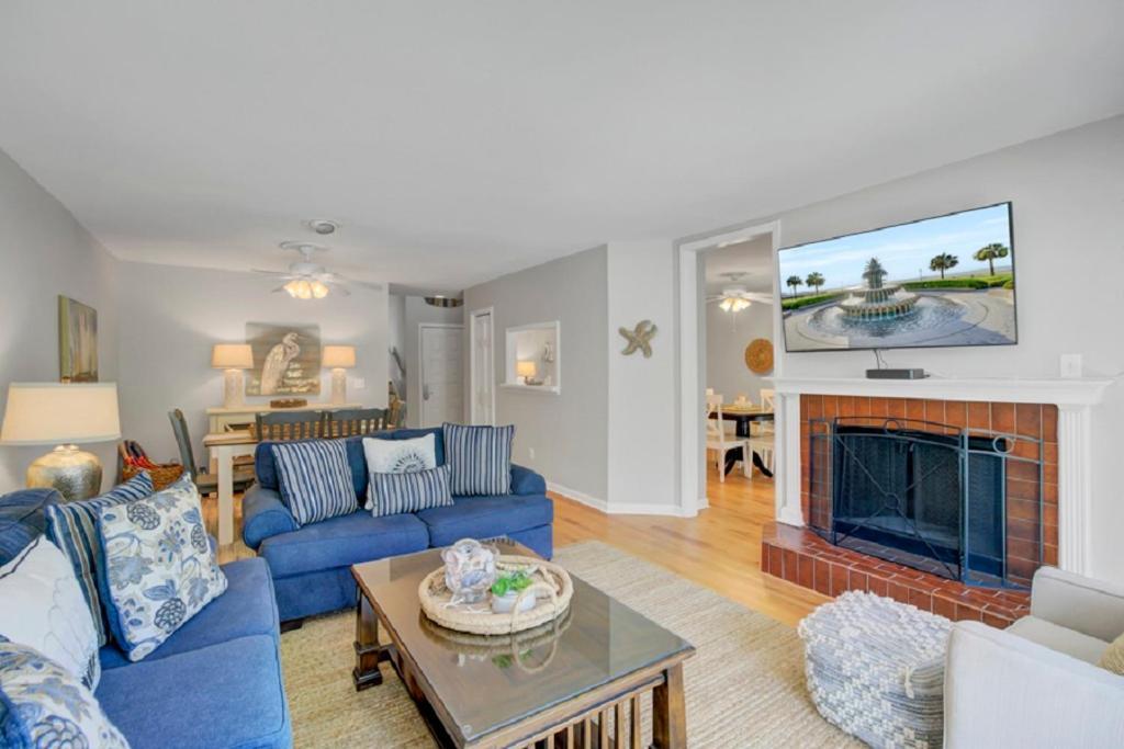 Racquet Club 2 By Wild Dunes, In Core Holiday home