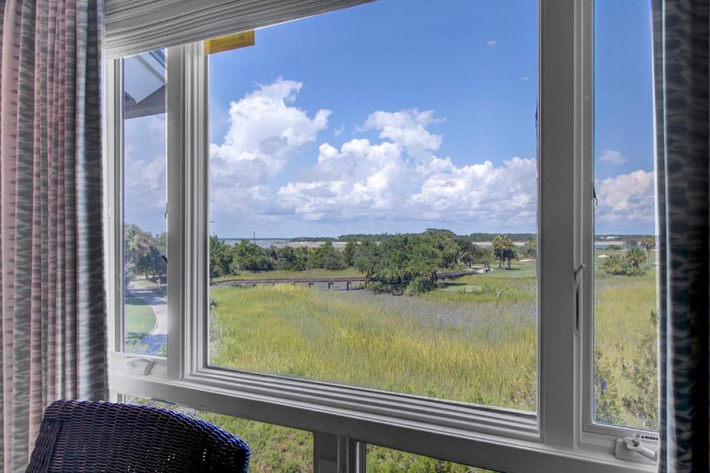 Linkside 30 By Wild Dunes, With Golf Views