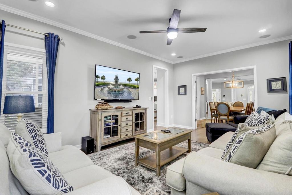 Grand Pavilion 71 By Wild Dunes, In Core With Amenity Access