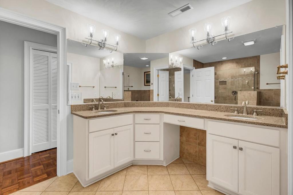 Holiday home Commons Court 3 By Wild Dunes, Golf Course View