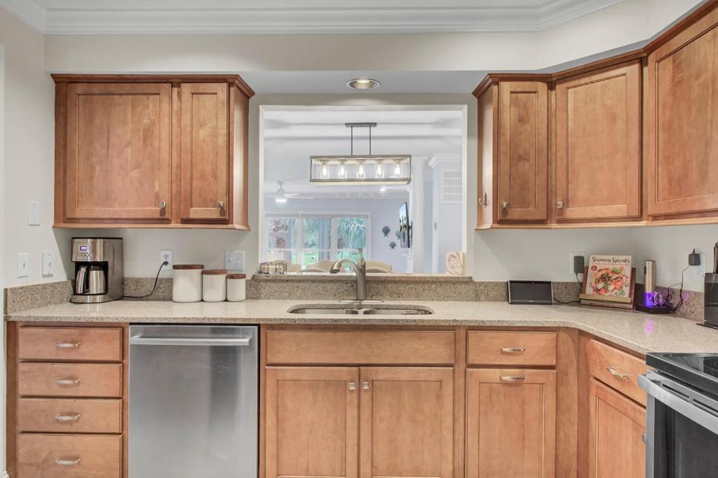 Holiday home Commons Court 3 By Wild Dunes, Golf Course View Isle of Palms