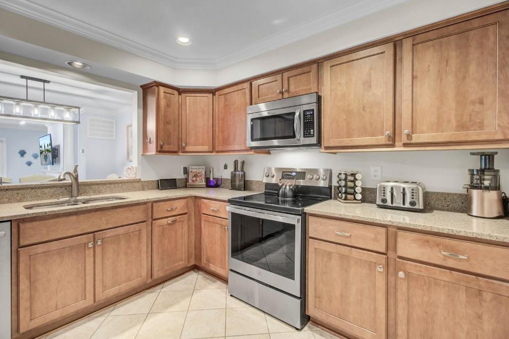 Holiday home Commons Court 3 By Wild Dunes, Golf Course View Isle of Palms