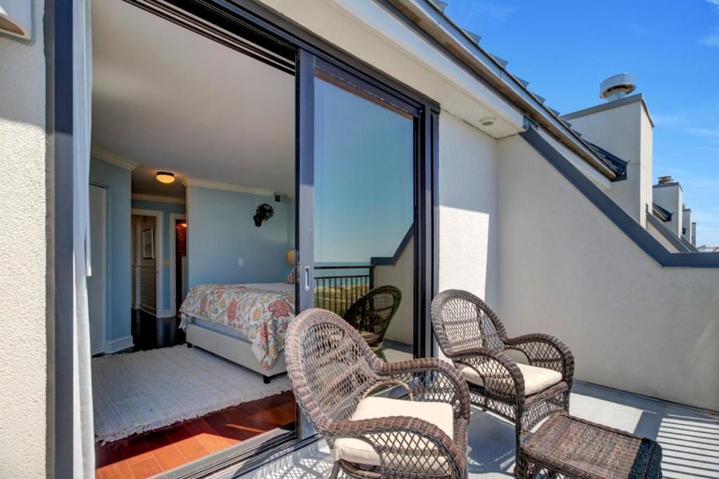 Holiday home Shipwatch 408a By Wild Dunes, Oceanfront Isle of Palms
