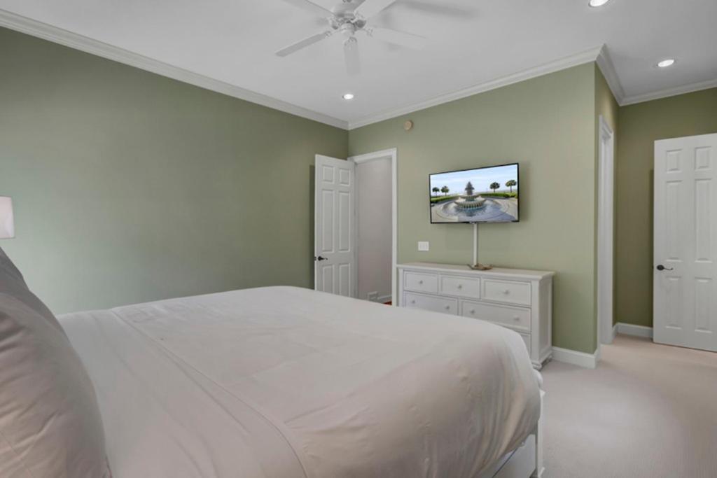 Holiday home Beachwood East 5 By Wild Dunes With Amenities Isle of Palms