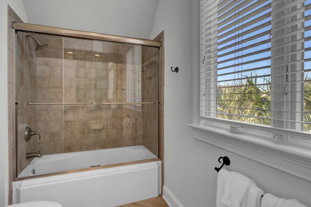 Holiday home Beachwood East 5 By Wild Dunes With Amenities Isle of Palms