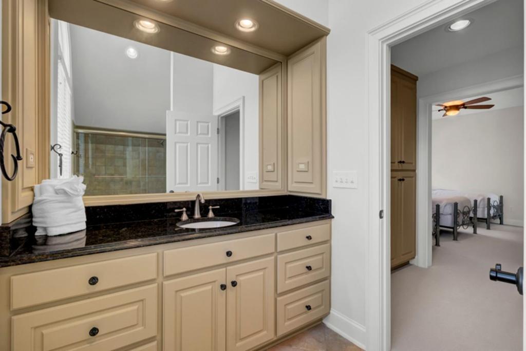 Holiday home Beachwood East 5 By Wild Dunes With Amenities Isle of Palms