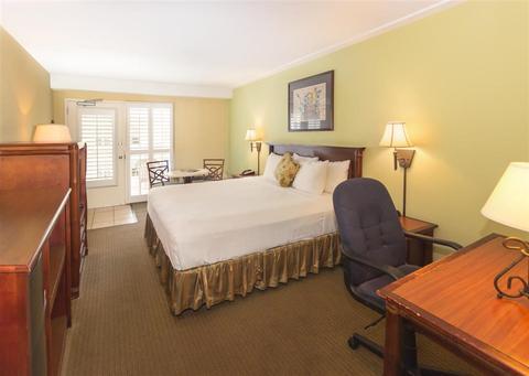 The Palms Oceanfront 3*