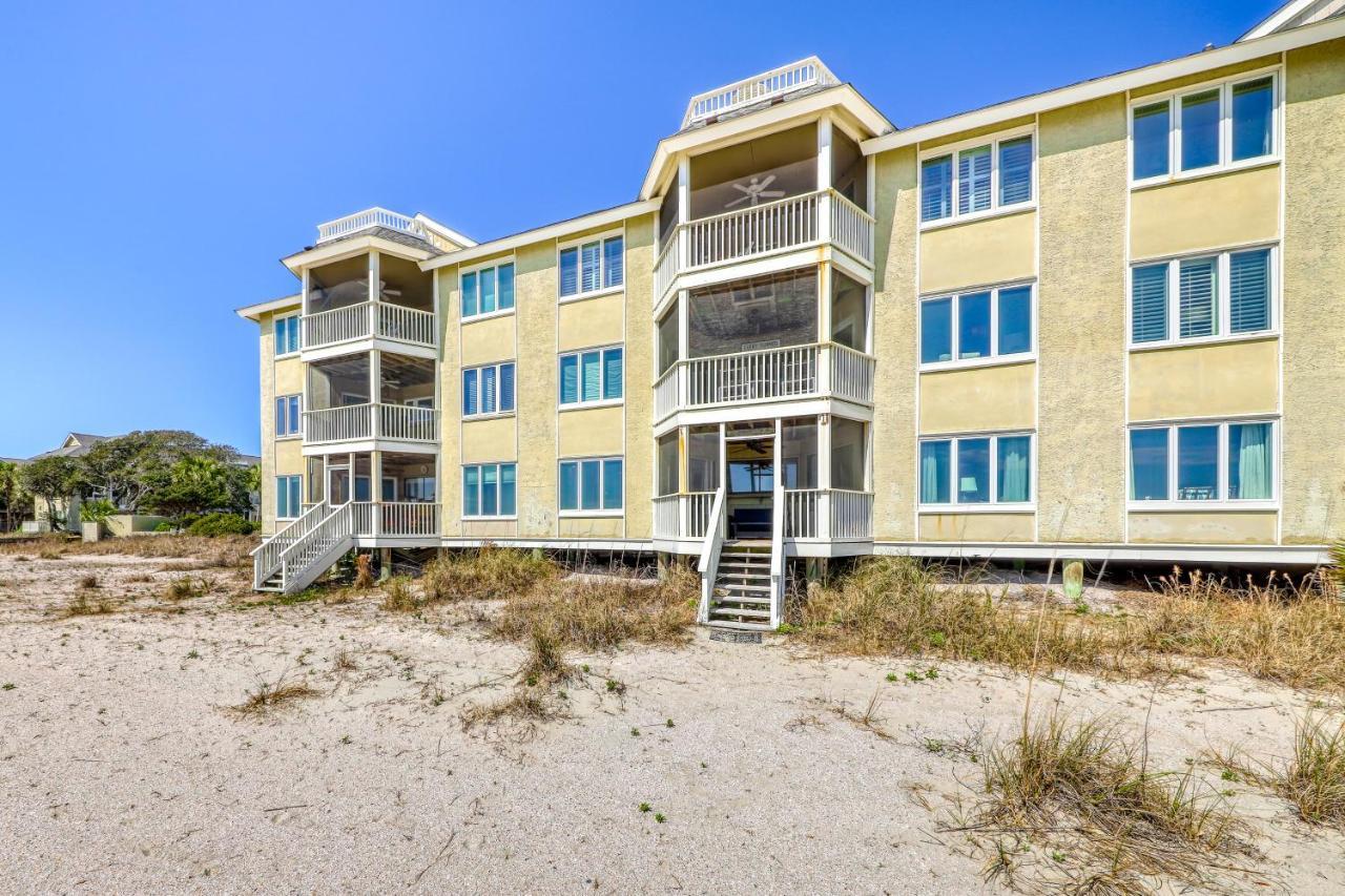 Port O'Call F-102 Villa