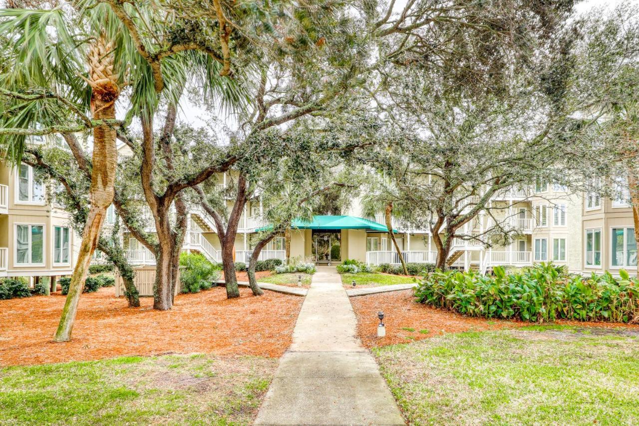 Port O'Call F-102 Villa