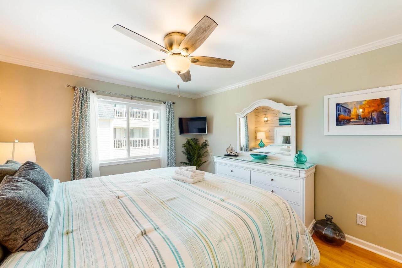 Oceanside 212-c Villa